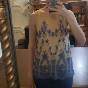 Moon sleeveless top